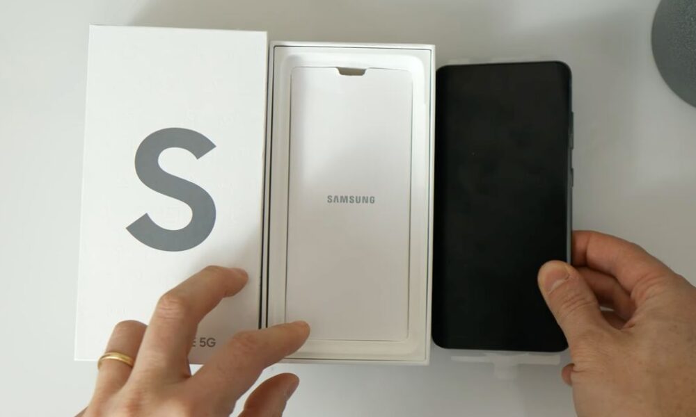 Premature Galaxy S21 FE unboxing video tells us almost everything
